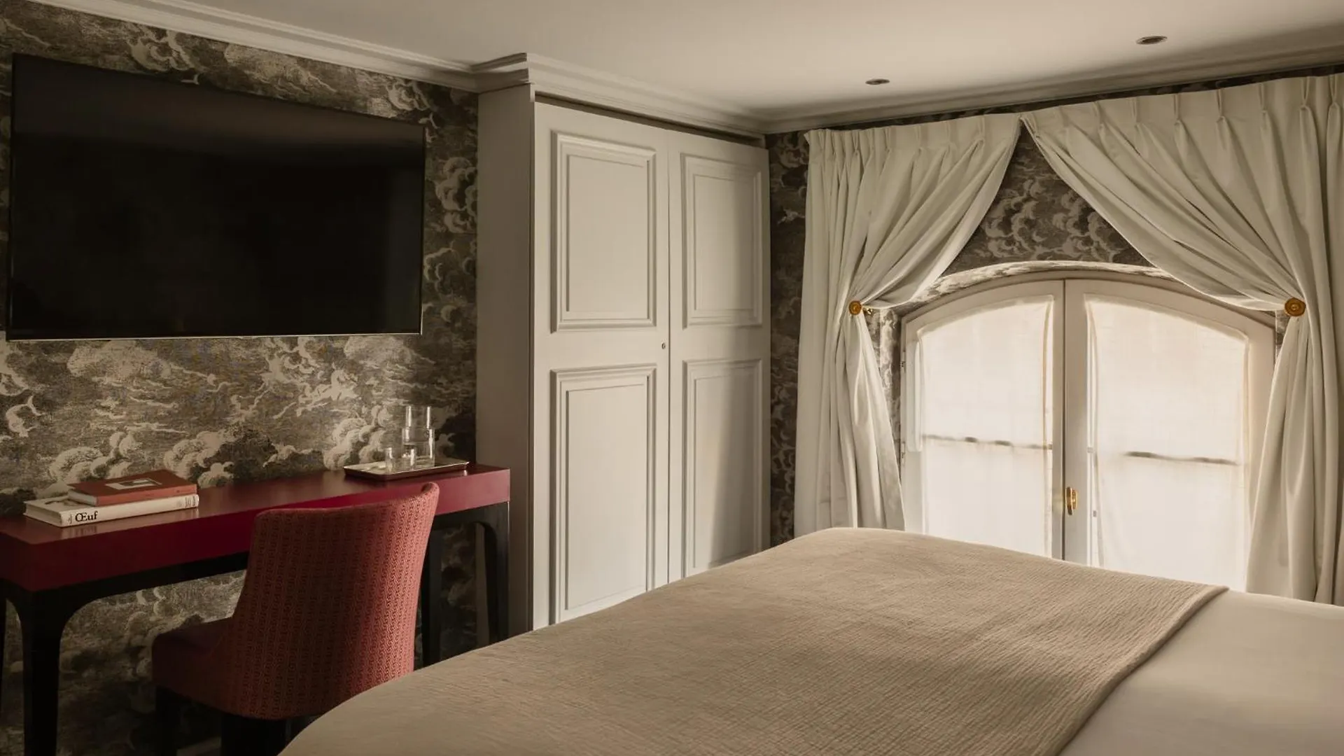 Bourgogne & Montana Hotel
