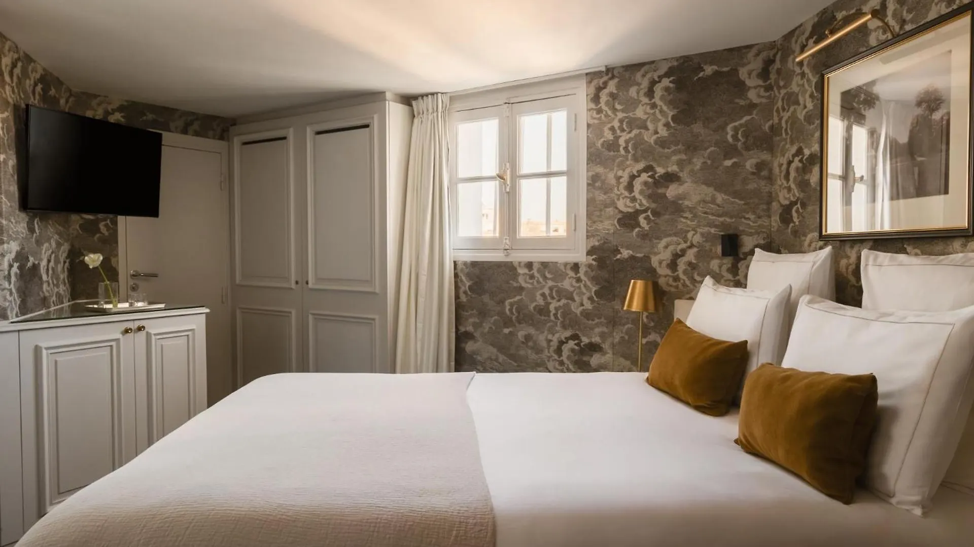 Hotel Bourgogne & Montana Paris